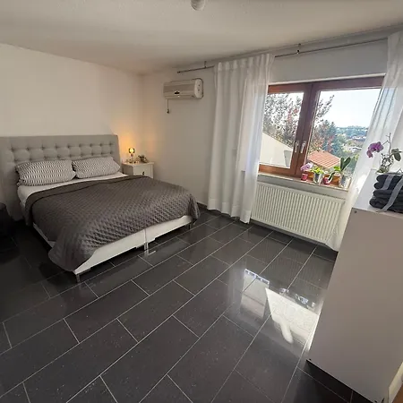 Haus Valentina 1 아파트 바트버그자베른